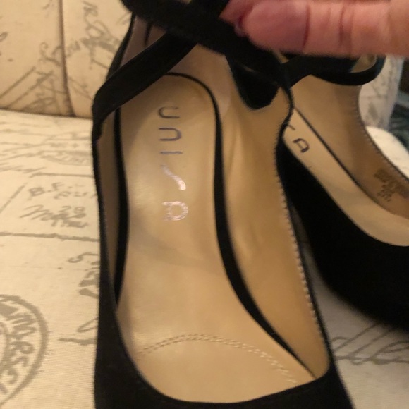 Black suede block heels - Picture 4 of 5